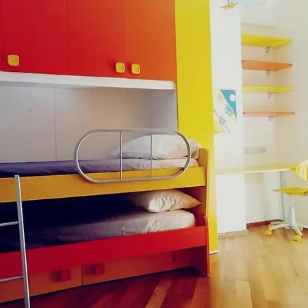 Elegant In Area Appartement